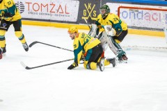 4U5A2241