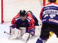 image027
